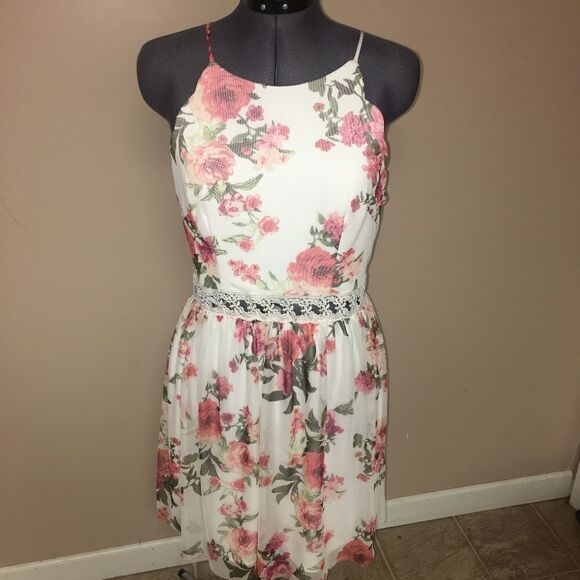 A. Byer Dresses & Skirts - A. Byer Floral Sun Dress size 11